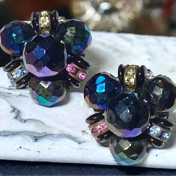 Vintage Pastel AB Crystal Rhinestone Black Bead Cluster Clip On Earrings - Picture 1 of 4